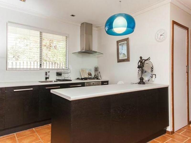 16 Dennis Street, Stirling WA 6021