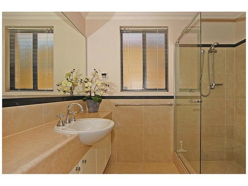 10 Matera Way, Stirling WA 6021