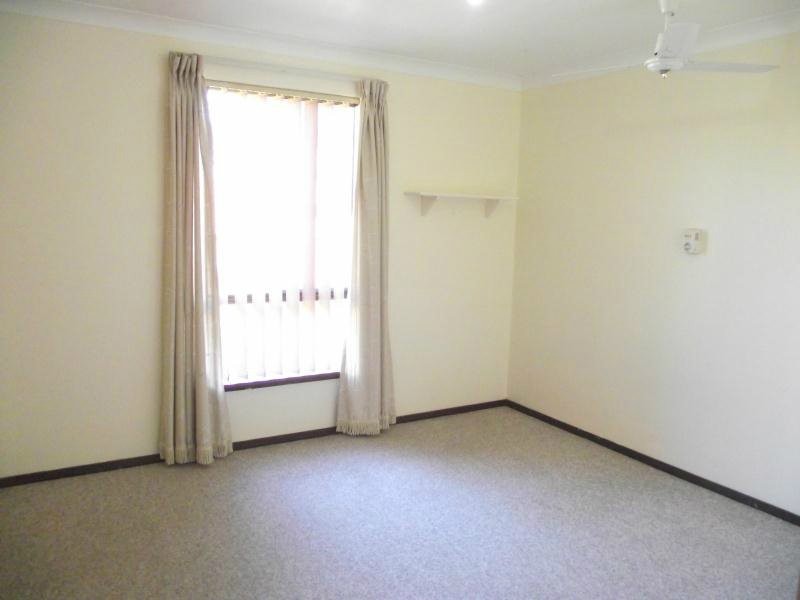 19 Barrallier Way, Padbury WA 6025