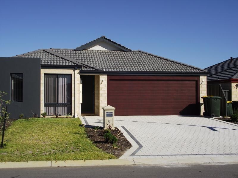 8 Boldwood Road, Banksia Grove WA 6031
