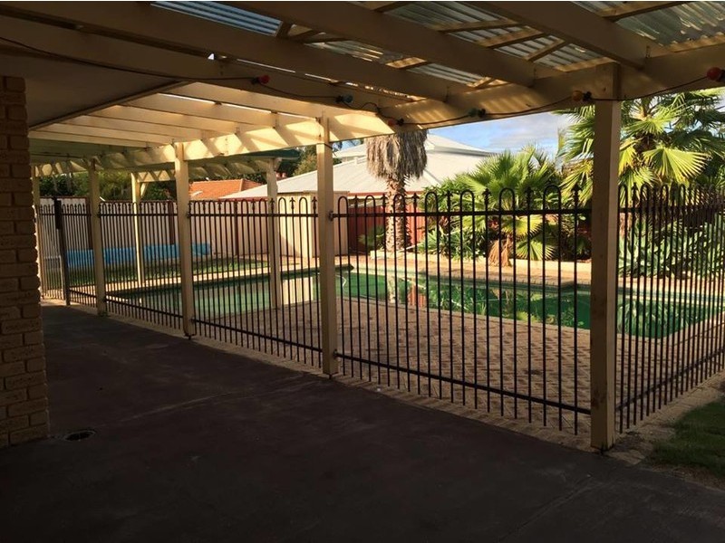 122 Glengarry Drive, Duncraig WA 6023