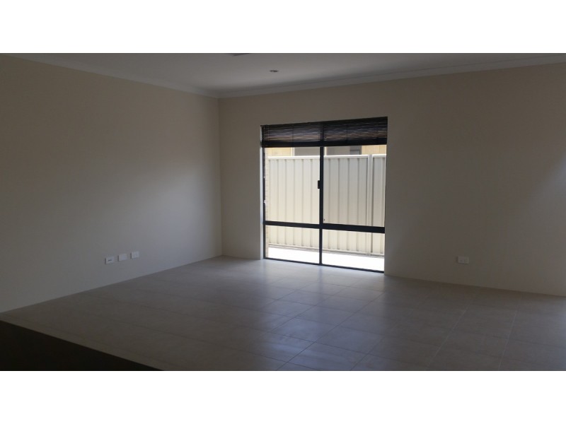 28 Munert, Yanchep WA 6035