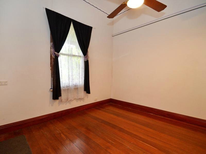 79 Ivanhoe Street, Bassendean WA 6054