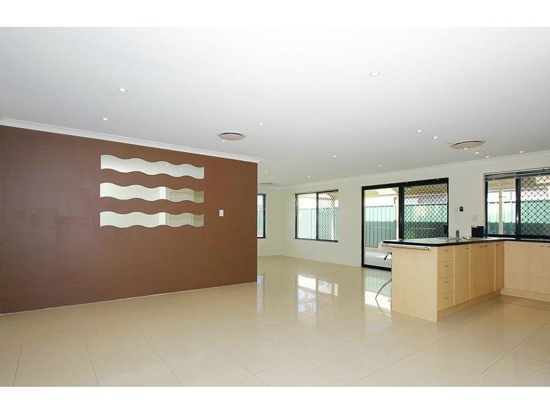 23 James Gilmour Way, Darch WA 6065