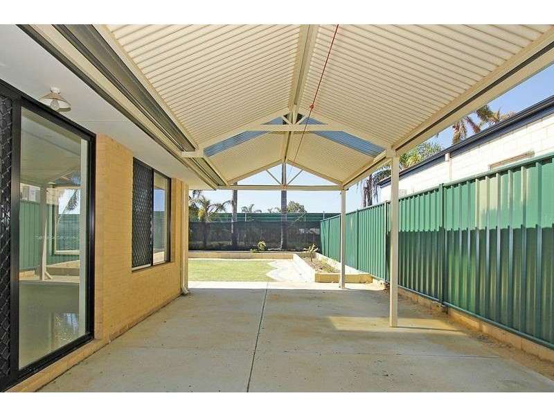 23 James Gilmour Way, Darch WA 6065