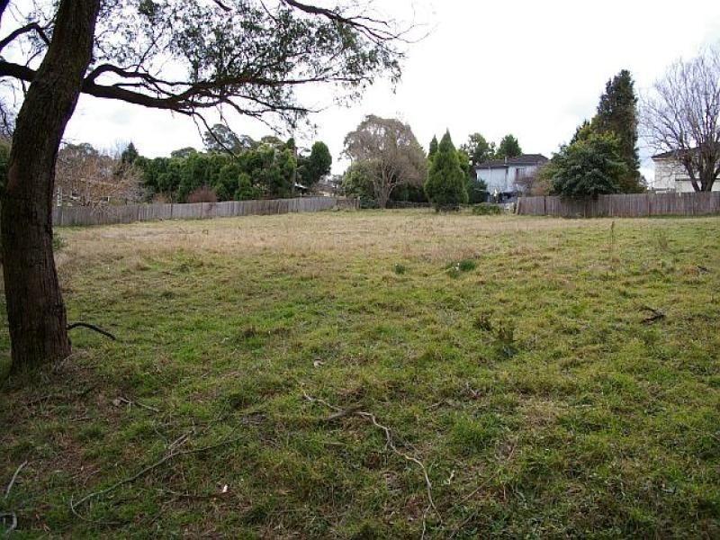 4 Wingecarribee Street, Berrima NSW 2577
