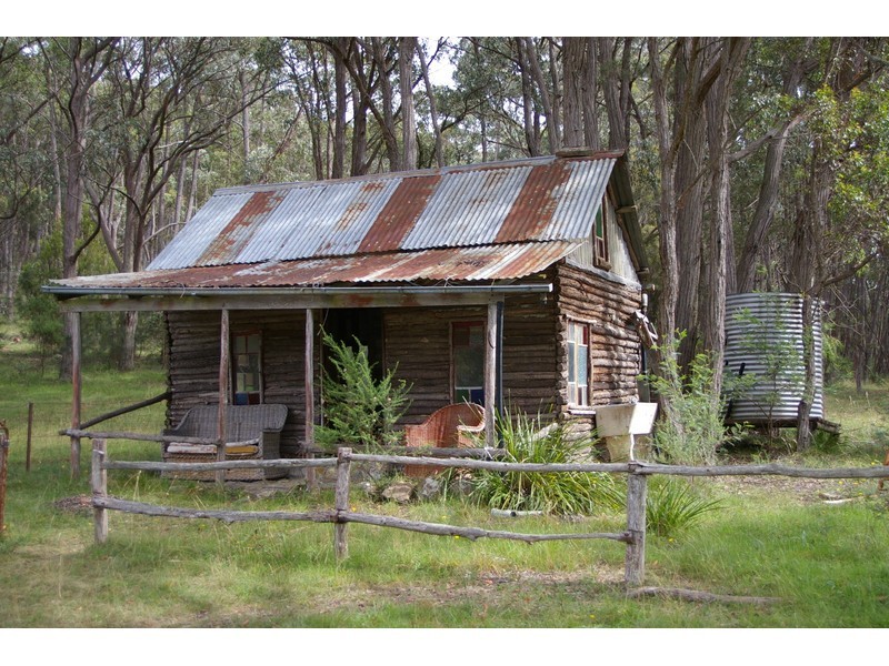 Sugarloaf 273 Old Wingello Road, Tallong NSW 2579