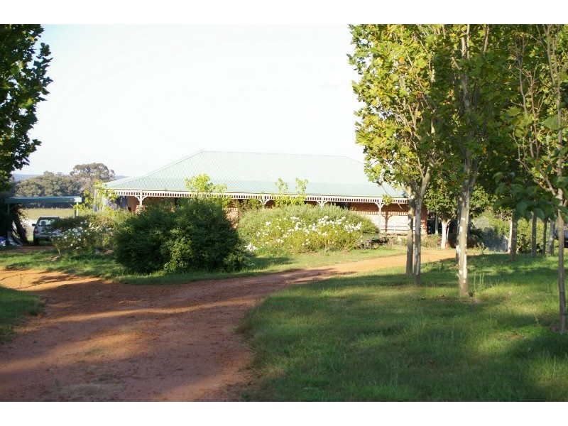 630 Tugalong Road, Canyonleigh NSW 2577