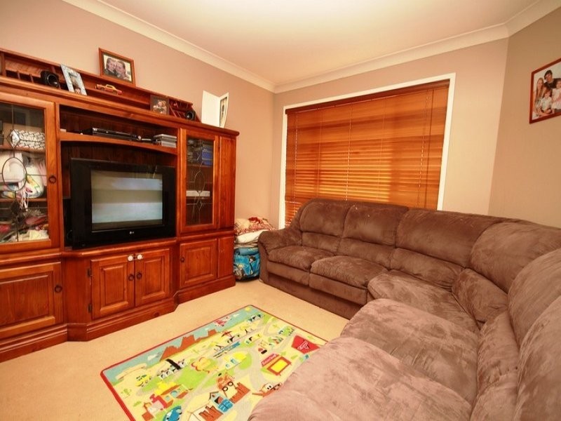5 Swordgrass Court, Kallangur QLD 4503
