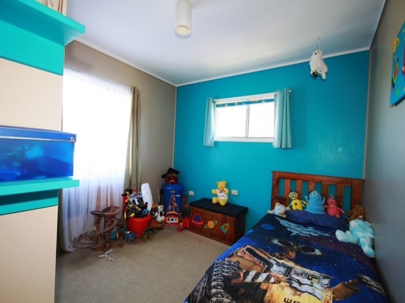 9 Baines Street, Kallangur QLD 4503