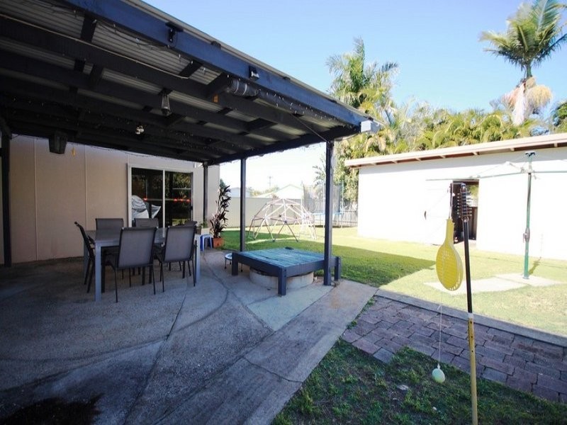 9 Baines Street, Kallangur QLD 4503
