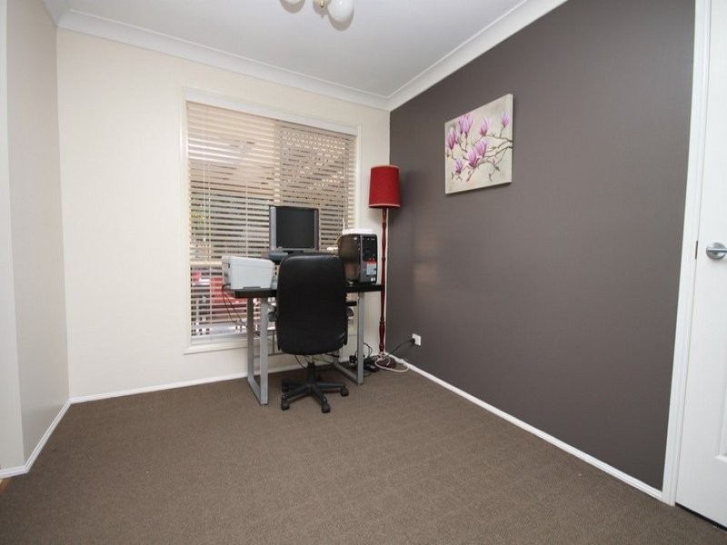 4 Roseann Street, Kallangur QLD 4503