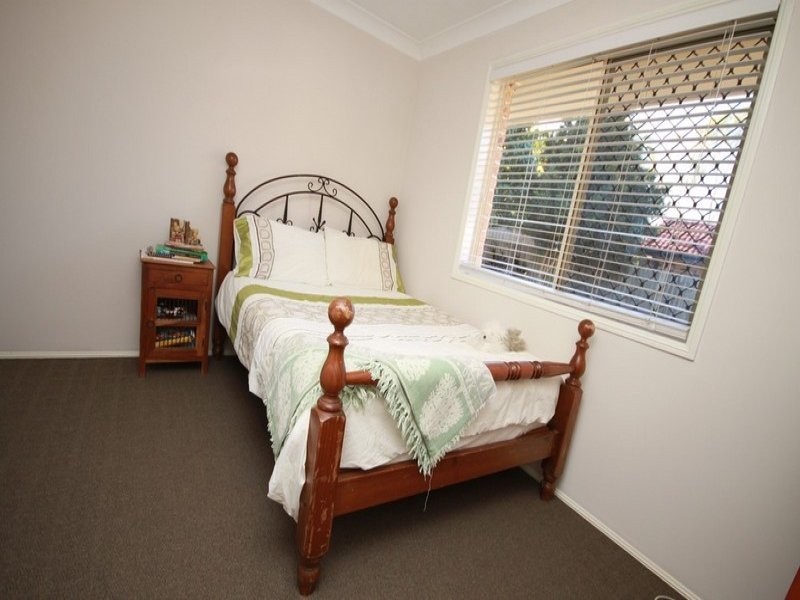 4 Roseann Street, Kallangur QLD 4503