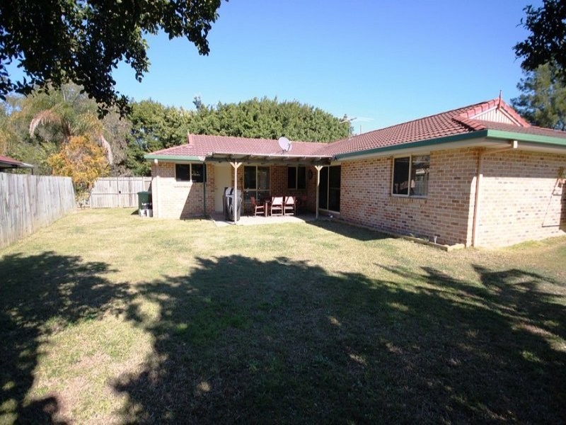 4 Roseann Street, Kallangur QLD 4503