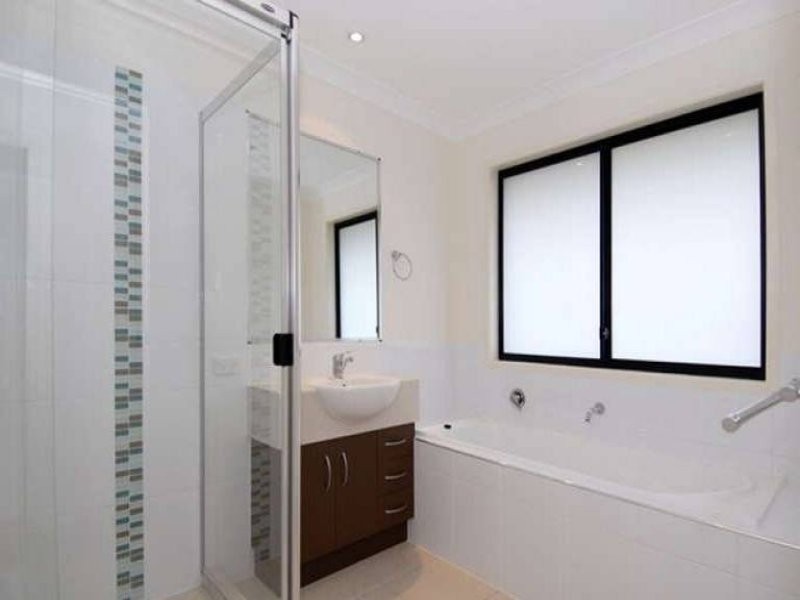7 Waterway Crescent, Murrumba Downs QLD 4503
