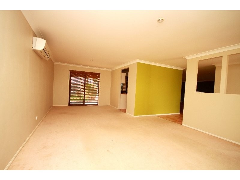 5 Taksan, Dakabin QLD 4503