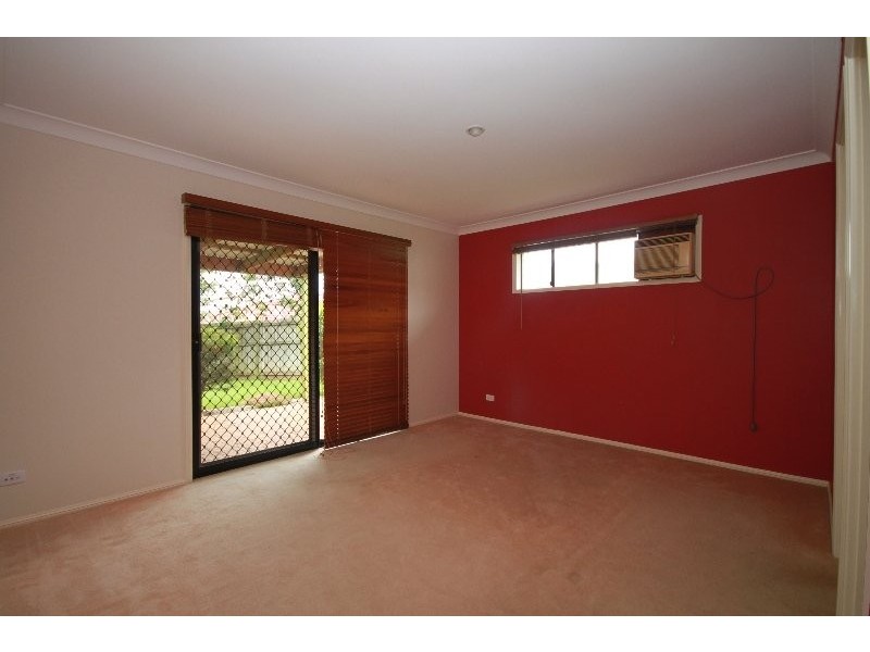 5 Taksan, Dakabin QLD 4503