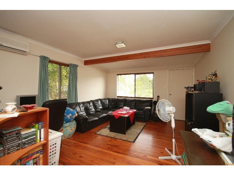 29 Leis Rd, Kallangur QLD 4503