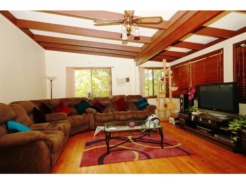 8 Minstrel St, Kallangur QLD 4503