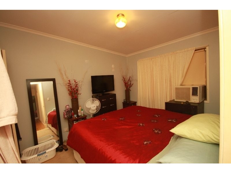 8 Minstrel St, Kallangur QLD 4503