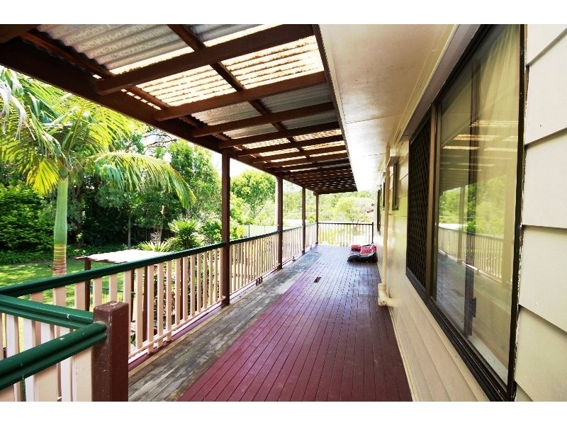 8 Minstrel St, Kallangur QLD 4503