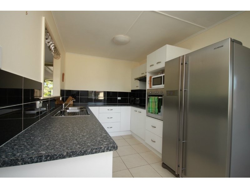 3 Loowa Street, Kallangur QLD 4503