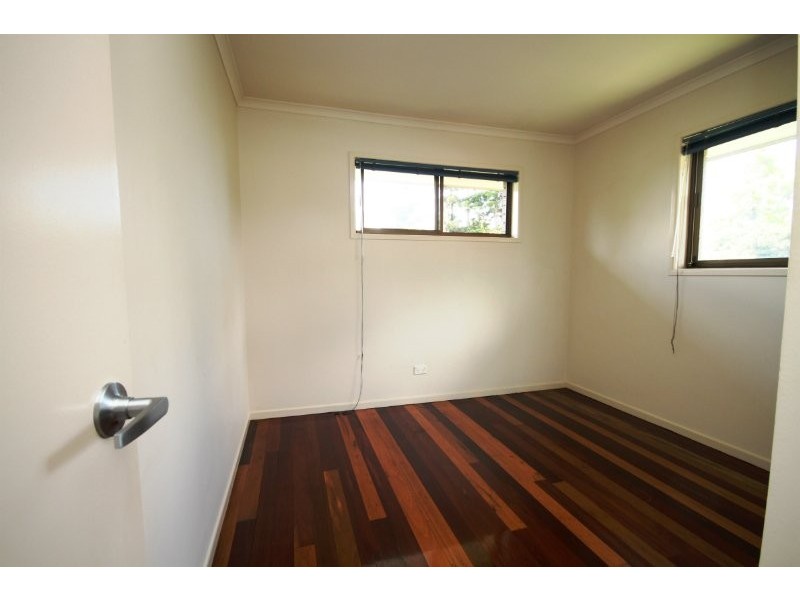2 Valence Court, Petrie QLD 4502