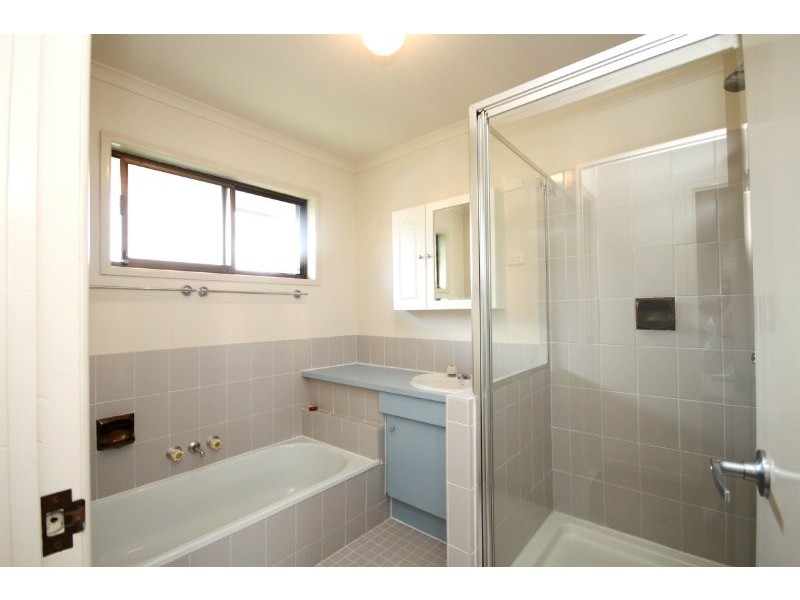 2 Valence Court, Petrie QLD 4502