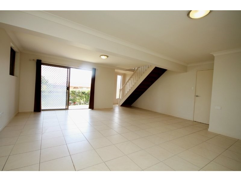 2 Valence Court, Petrie QLD 4502