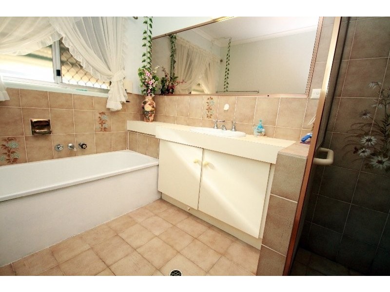 28 Alpha Street, Kallangur QLD 4503