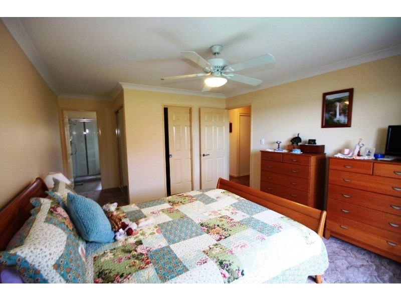 11 Rainbird cres, Kallangur QLD 4503