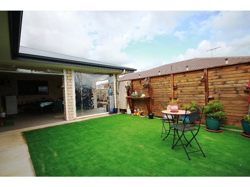 11 Rainbird cres, Kallangur QLD 4503