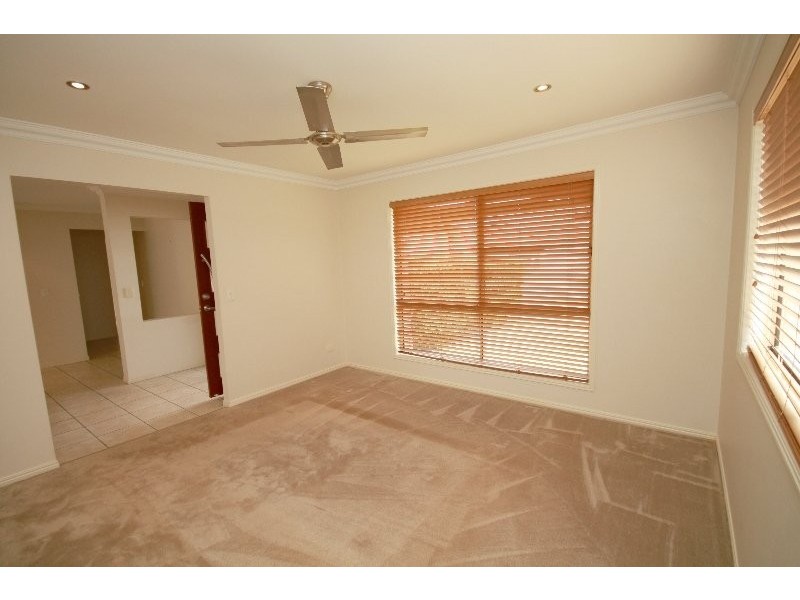 16 Dumaresq Crescent, Murrumba Downs QLD 4503