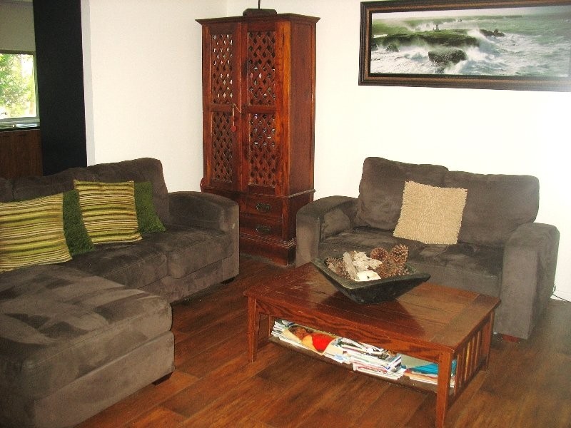 1 Applemint Court, Kallangur QLD 4503