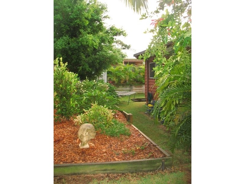 1 Applemint Court, Kallangur QLD 4503