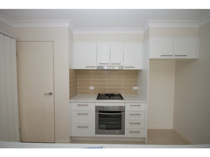 34 Caspian Parade, Warner QLD 4500