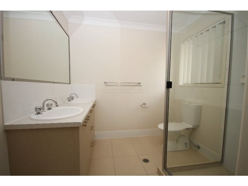 34 Caspian Parade, Warner QLD 4500