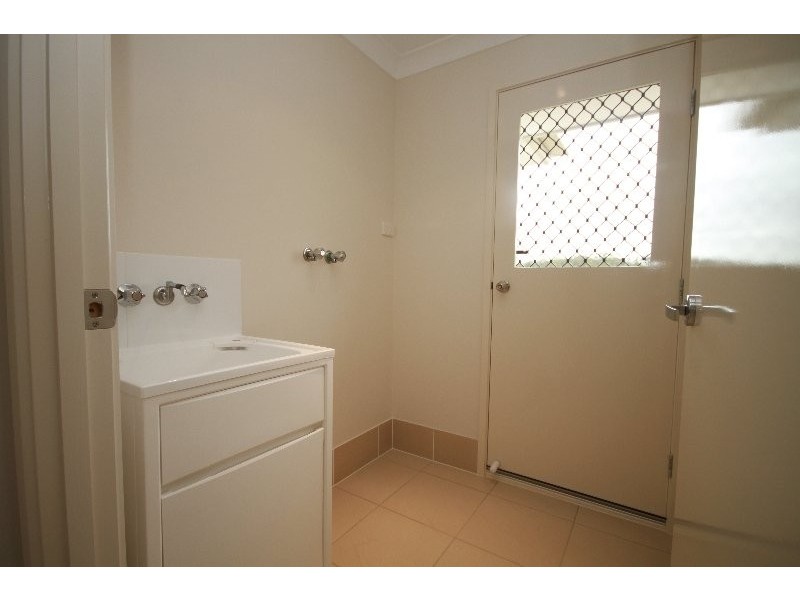 34 Caspian Parade, Warner QLD 4500