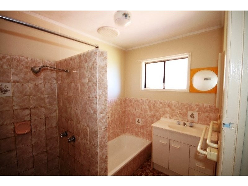 9 Narangba Road, Kallangur QLD 4503