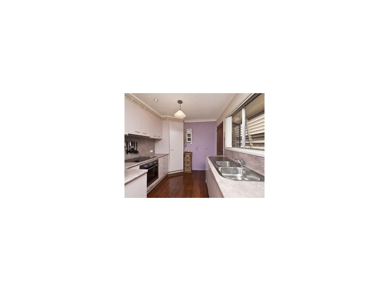 16 Shelley St, Strathpine QLD 4500