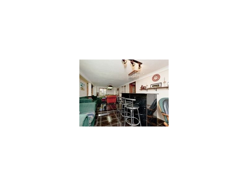 16 Shelley St, Strathpine QLD 4500
