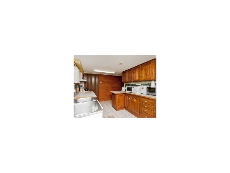 16 Shelley St, Strathpine QLD 4500