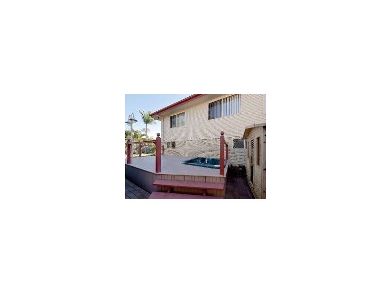 16 Shelley St, Strathpine QLD 4500