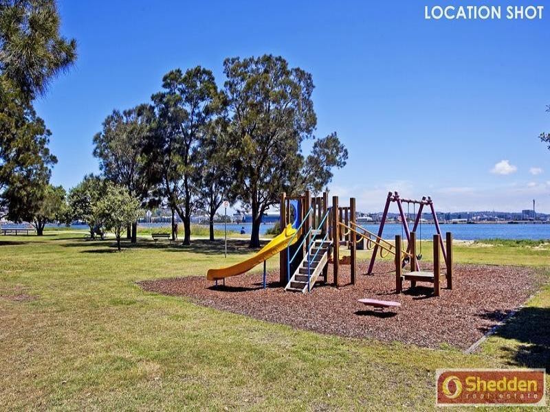 19 Fullerton Street, Stockton NSW 2295