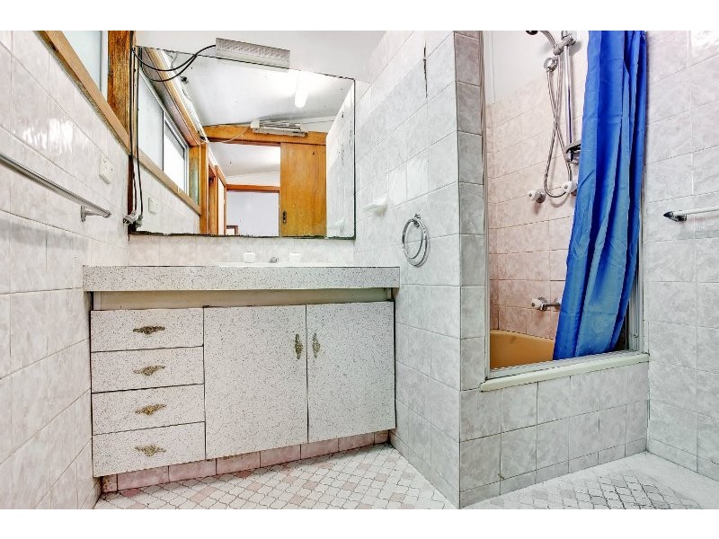 17 Elizabeth Street, Tighes Hill NSW 2297