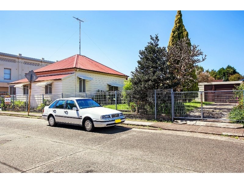 17 Elizabeth Street, Tighes Hill NSW 2297