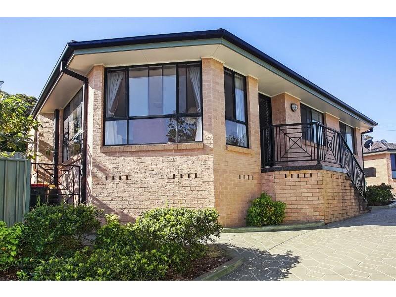 2/47a Auklet Road, Mount Hutton NSW 2290