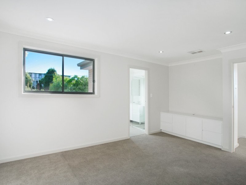 18A Balmoral Rd, Northmead NSW 2152