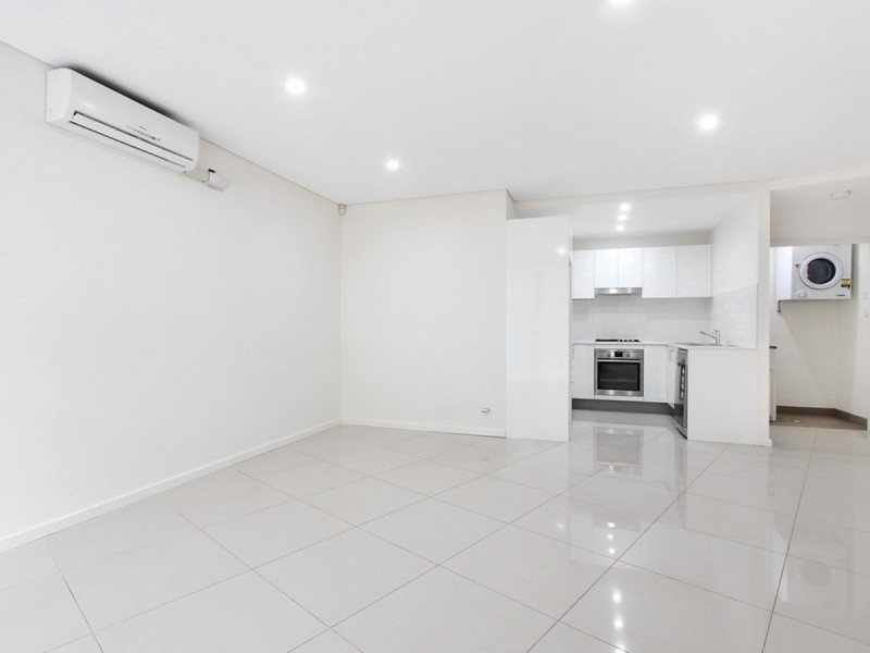 17/8-12 Linden Street, Toongabbie NSW 2146