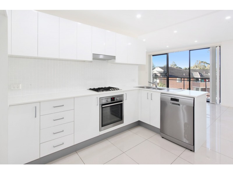 14/8-12 Linden  Street, Toongabbie NSW 2146